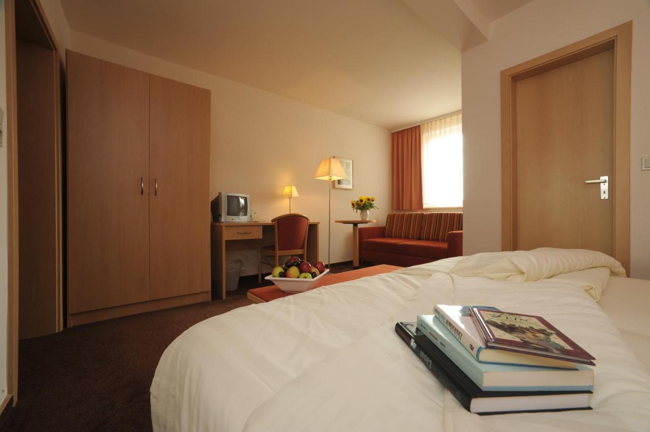 Luebsche Thorweide Hotel Wismar Ngoại thất bức ảnh