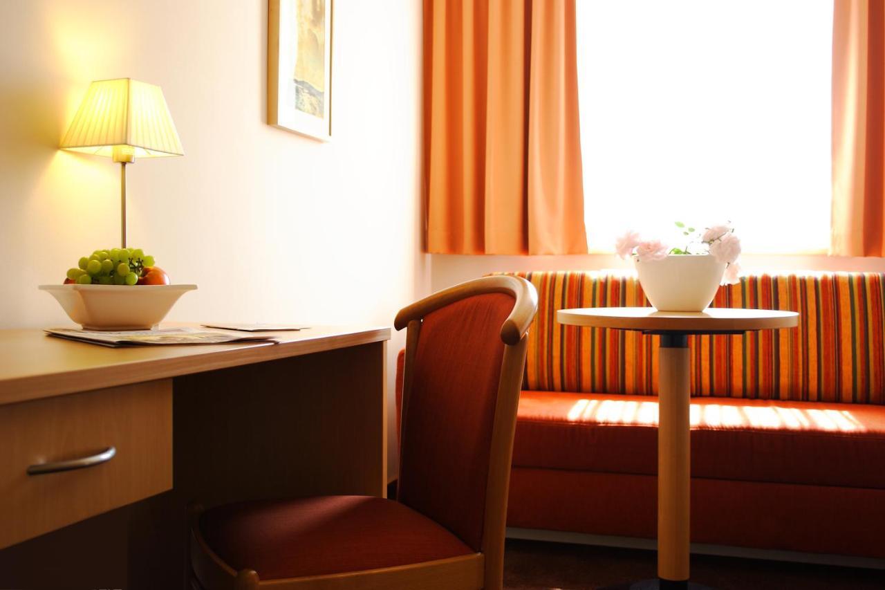 Luebsche Thorweide Hotel Wismar Ngoại thất bức ảnh